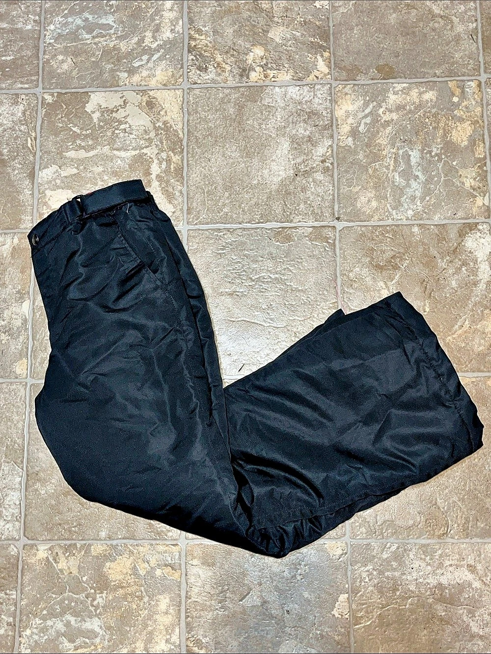 Swiss Tech snow pants Girls L (10-12) Black & Pink